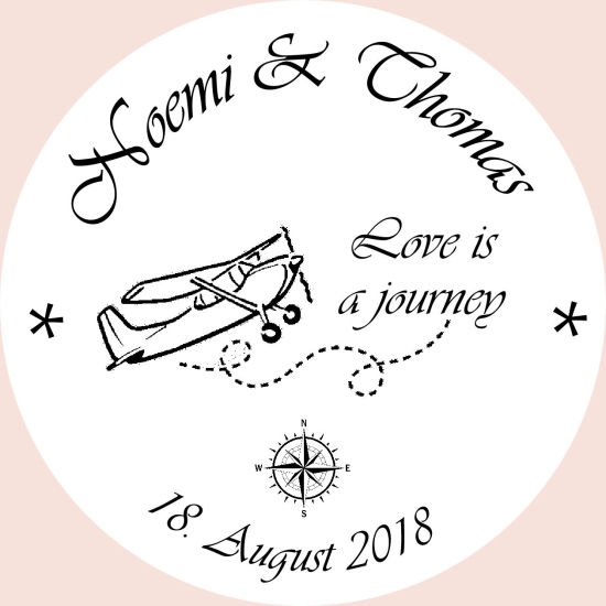 Runde Stempel mit Logo fallen auf